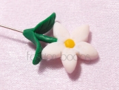 Alfiler de boda - FLOR CON HOJAS FIMO blanco Alfiler de boda - FLOR CON HOJAS FIMO blanco
