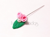 Alfiler de boda - ROSITAS Y PERLA FIMO rosa Alfiler de boda - ROSITAS Y PERLA FIMO rosa