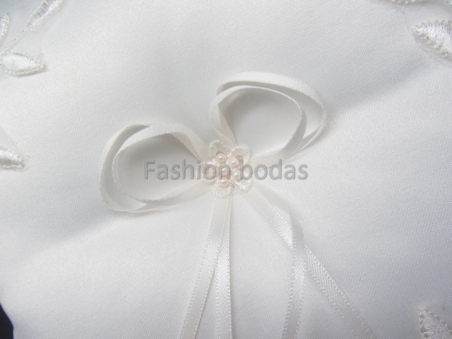 Cojín para anillos de boda - BLANCO roto DECORADO