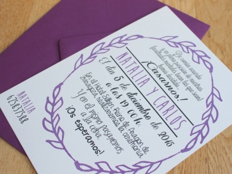 Invitación de boda moderna morada CENEFA 2 LILA