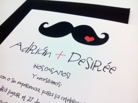 Invitación de boda original con MOSTACHO rojo y negro