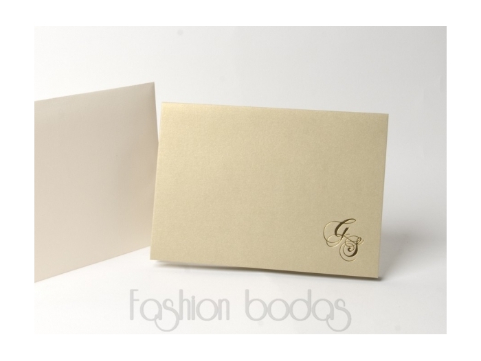 Invitación de boda - DORADA CON INICIALES (KA17) Invitación de boda - DORADA CON INICIALES (KA17)