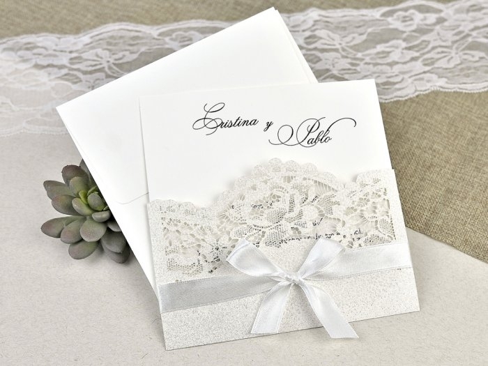 Invitación de boda - ELEGANTE ENCAJE CORTE LASER (C62139F) Invitación de boda - ELEGANTE ENCAJE CORTE LASER (C62139F)