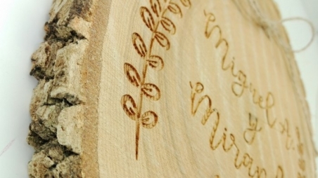 DECORACION PARA BODAS - Porta alianzas madera personalizado