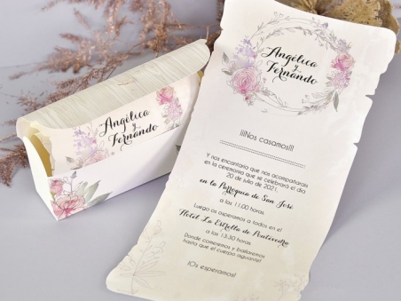 Invitación de boda CAJA PERGAMINO CON FLORES