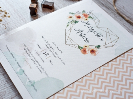 Invitación de boda - CORAZÓN GEOMÉTRICO CON FLORES