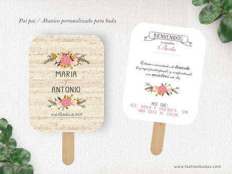 paipai abanico personalizado para boda flores, fondo de madera y letras modernas