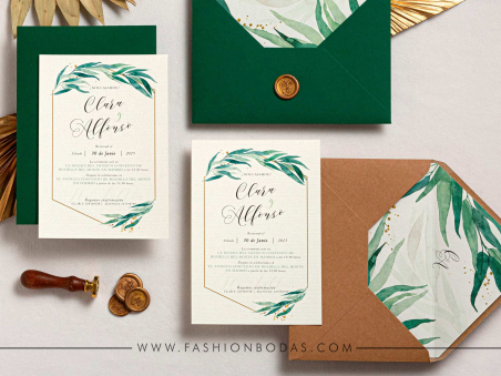Invitaciones de boda hojas verdes naturales con colores suaves y acuarela sobre y forro a juego